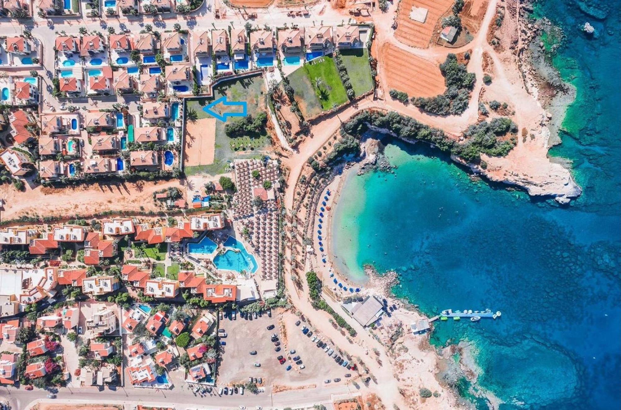 Villa Oceania - Beachfront Паралимни Экстерьер фото